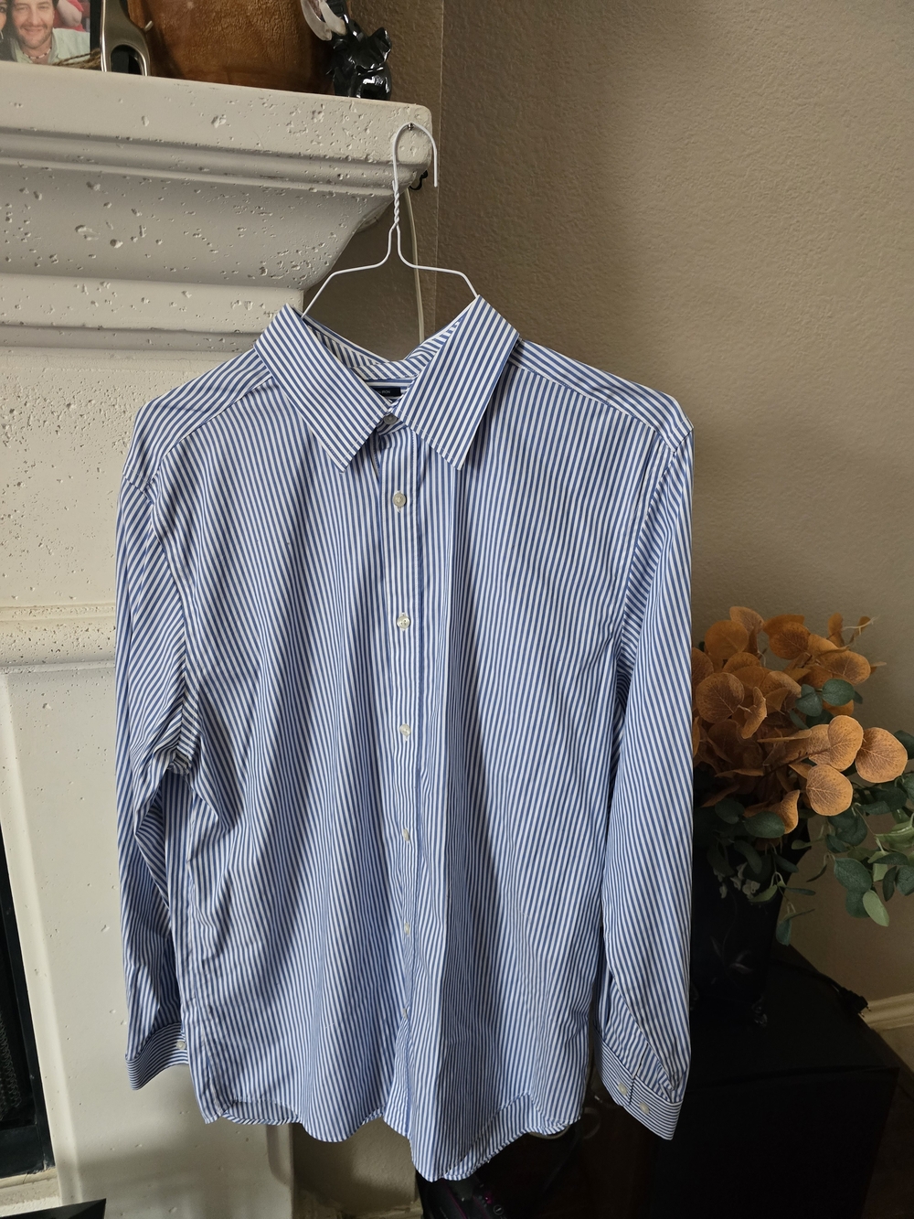 GAP Blue and White Vertical Stripe Men Shirt Sz.XL